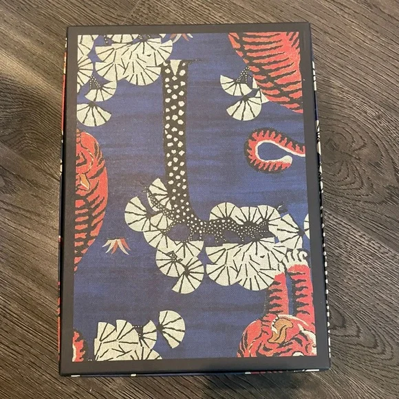 Gucci limited tiger print box - Picture 2 of 11